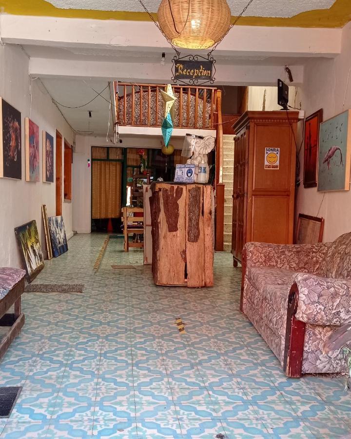 Casa Lothuz Spacio Cultural Y Disidente Сан-Кристобаль-де-Ла-Касас Экстерьер фото